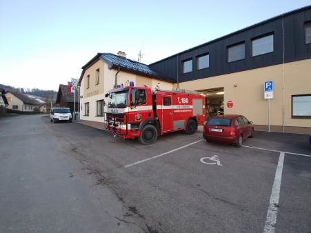 3132021-výjezd na hoření skládky do libchav (9)